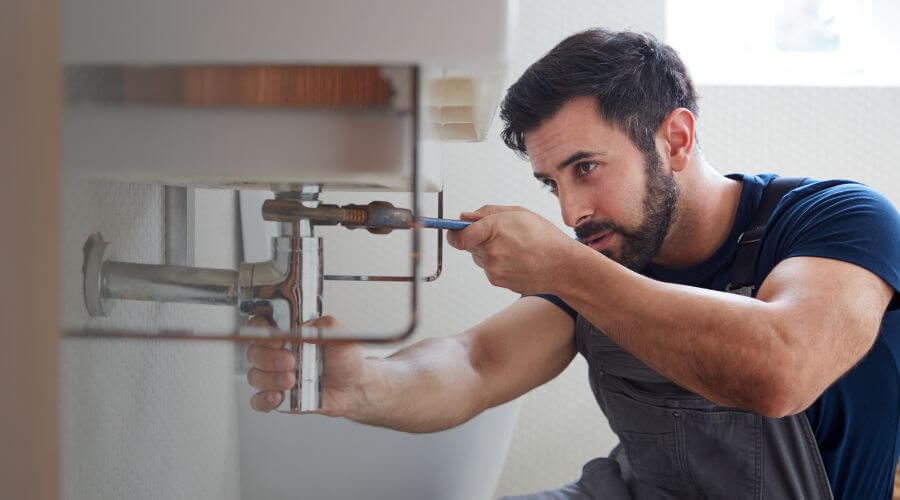 Professional emergency plumbing in Edwards, CA
